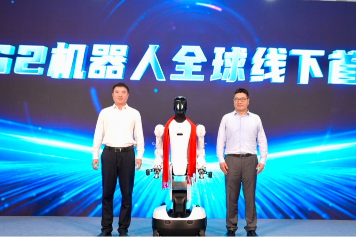 PG机器人联合均普智能全球线下首发精灵G2！过亿订单完成首批交付